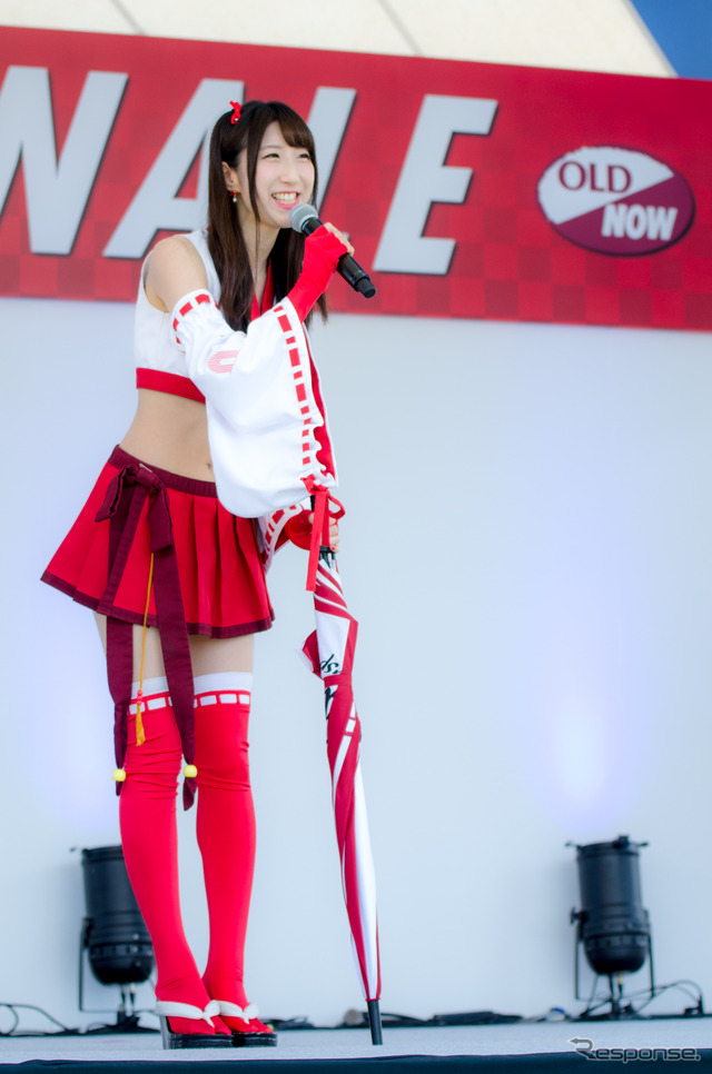 『いにしゃるR レースクイーン・コンテスト』で優勝した遠藤香さん(2017年5月5日)
