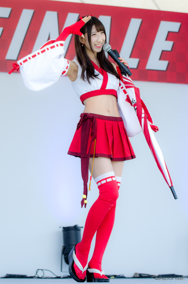 『いにしゃるR レースクイーン・コンテスト』で優勝した遠藤香さん(2017年5月5日)