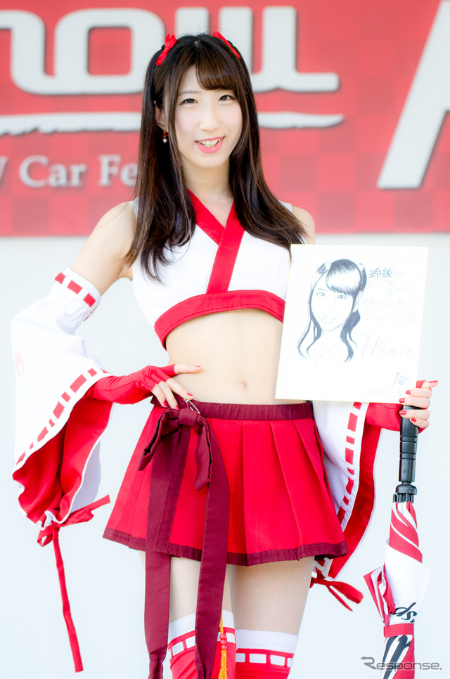 『いにしゃるR レースクイーン・コンテスト』で優勝した遠藤香さん(2017年5月5日)
