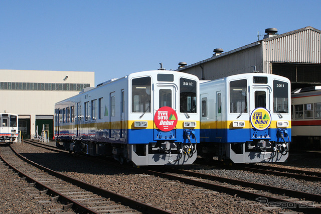 キハ313・314は新型車両（写真）の導入に伴い定期列車での運用を終了した。