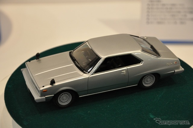 1/24 ニッサン KHGC210 スカイラインHT2000GT-ES '77