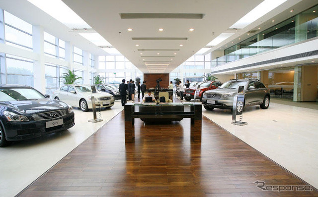 日産、中国でインフィニティ ブランド本格展開へ