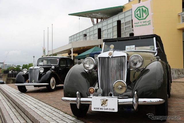 MG YT(右)とYA(左)