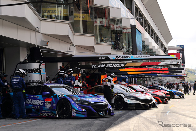 NSX-GT勢は今回の“恵量”措置を活かせるか(写真は第2戦富士)。