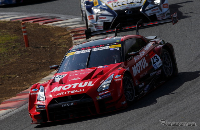 #23 日産GT-R