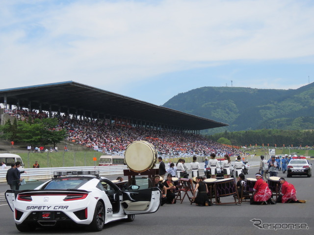 オートポリスにSUPER GTが帰ってきた。