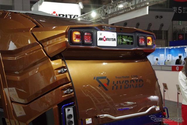 モリタエコノスの新型プレス式塵芥収集車「プレスマスター E-SVN」(2017NEW環境展)