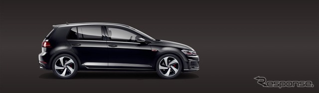 VW ゴルフGTI（ディープブラックパールエフェクト）