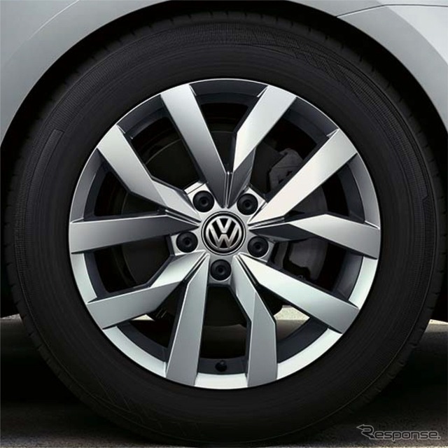 VW ゴルフ ヴァリアント 17インチアルミホイール(10スポーク)