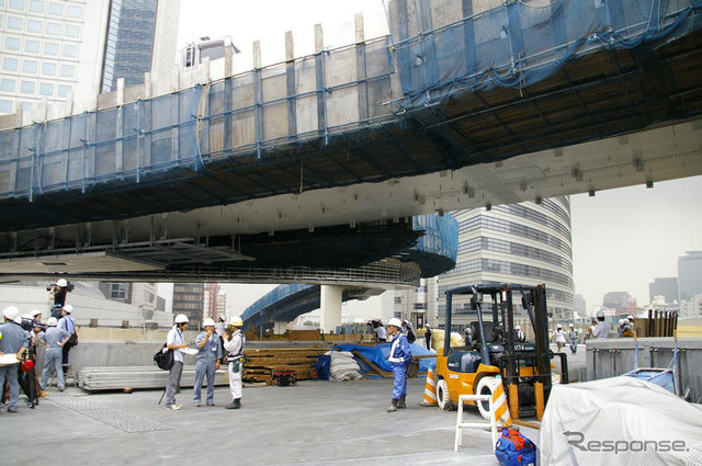 首都高 西新宿ジャンクション…スペースを最大限に活用