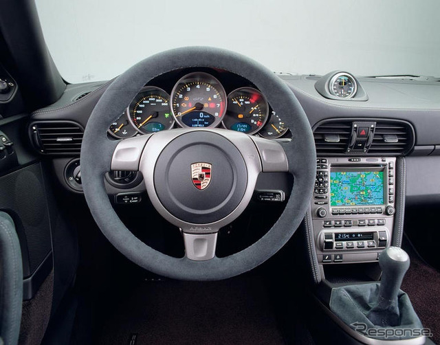 【フランクフルトモーターショー07】ポルシェ 911 GT2 初公開…歴代最強