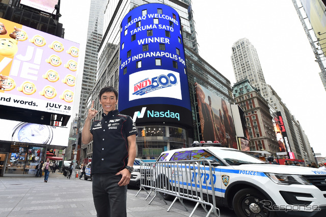 インディ500覇者となった佐藤琢磨がニューヨークを訪れた。
