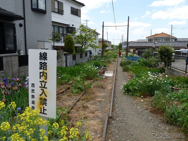 50年前から休止している西武鉄道の安比奈線（2013年5月）。このほど正式に廃止された。