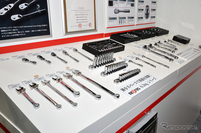 ヘッドライト光軸調整を確実&迅速にする専用工具…KTC
