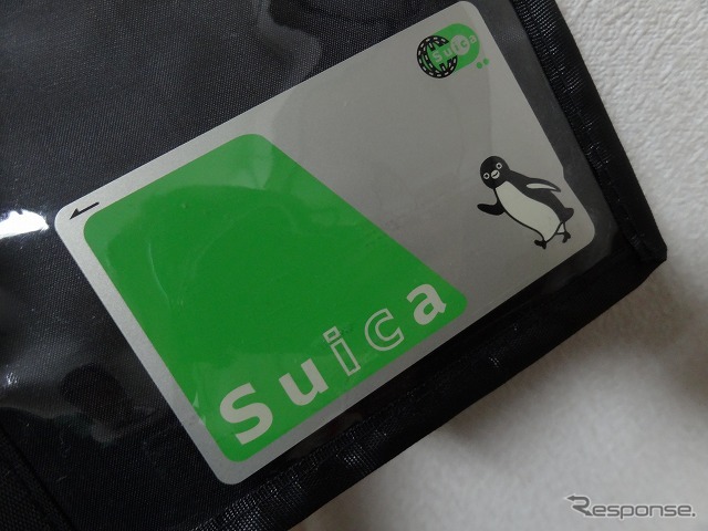 全国相互利用サービスに対応した交通系ICカードのSuica。