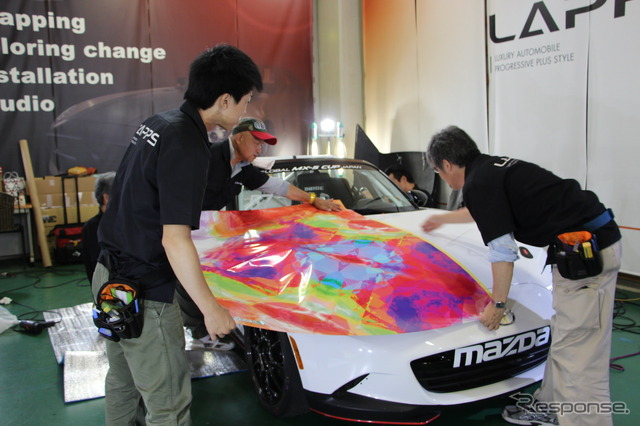 【MX-5カップジャパン 第3戦】レスポンス号、ド派手に大変身!ラッピング施工現場に密着…YMG1