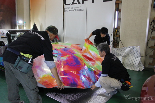 【MX-5カップジャパン 第3戦】レスポンス号、ド派手に大変身!ラッピング施工現場に密着…YMG1