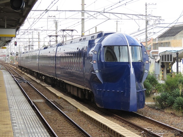 当日は、「南海電鉄 特急ラピート・高師浜線/泉北高速鉄道 特急泉北ライナー・準急 4K撮影」の発売を記念して、『ラピート』や高師浜線の映像が大画面・大音量で上映される。
