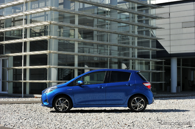 トヨタ ヴィッツ ハイブリッド(HYBRID U Sporty パッケージ)