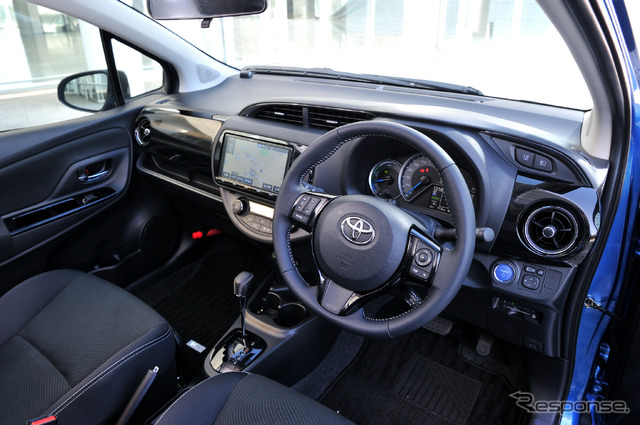 トヨタ ヴィッツ ハイブリッド(HYBRID U Sporty パッケージ)