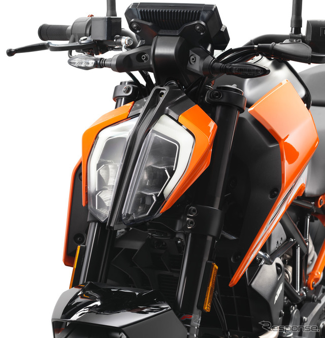 フルモデルチェンジした2017年式 KTM 390デューク