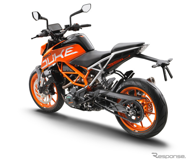 フルモデルチェンジした2017年式 KTM 390デューク