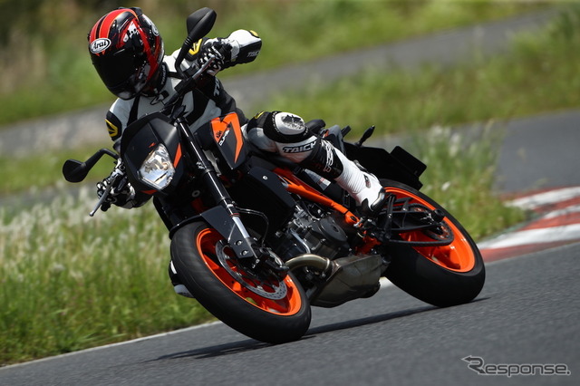 KTM 690 DUKE R