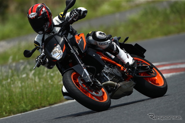 KTM 690 DUKE R