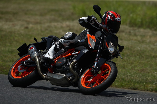 KTM 690 DUKE R