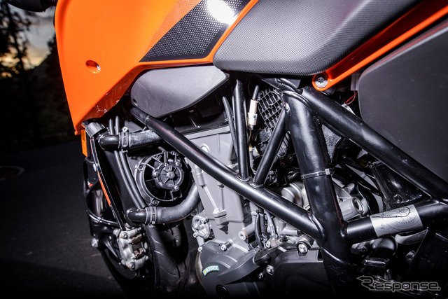 KTM 690 DUKE R