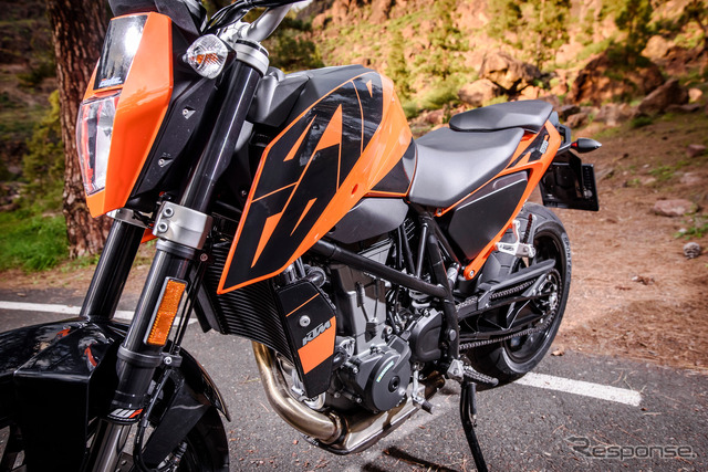 KTM 690 DUKE R