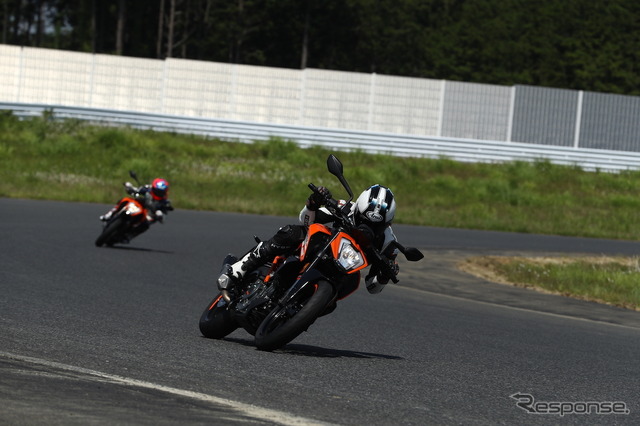 元ロードレース世界選手権GP250チャンピオンの原田哲也さん。