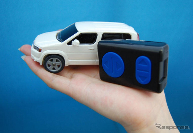 わずか600円の赤外線コントロールカー　タカラトミーから