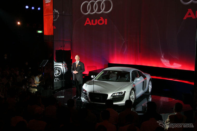 【アウディ R8 日本発表】見間違うことのないサイン