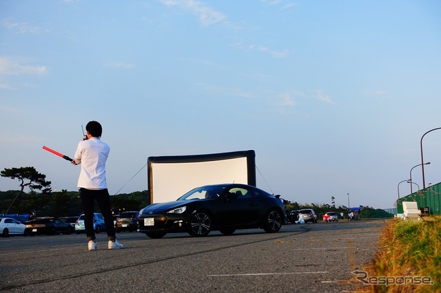 ドライブは映画を見るためのプロローグ(フィガロドライブイン・シアター開催)