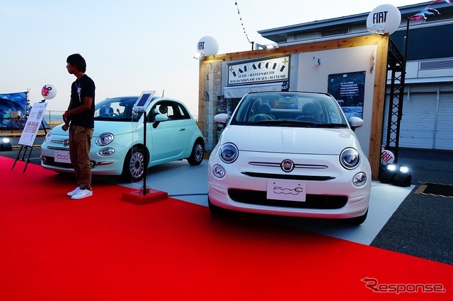 FIATのブースには500と500Cが。トークショーでもゲストの板谷由夏さんがドライブし、斎藤工さんが助手席で登場したのもこのクルマだ。斎藤工さん曰く「おとこが助手席というのもありだと思った」とのこと。ドライブは映画を見るためのプロローグ(フィガロドライブイン・シアター開催)