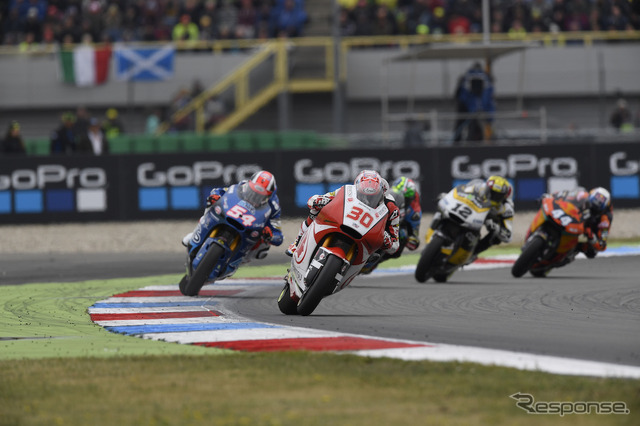 Moto2 中上貴晶選手。