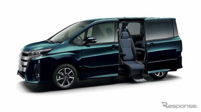 トヨタ ノア ウェルキャブ サイドリフトアップチルトシート車 Si(2WD)