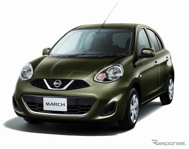 日産 マーチ(チタニウムカーキ)