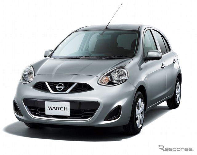日産 マーチ(ブリリアントシルバー)