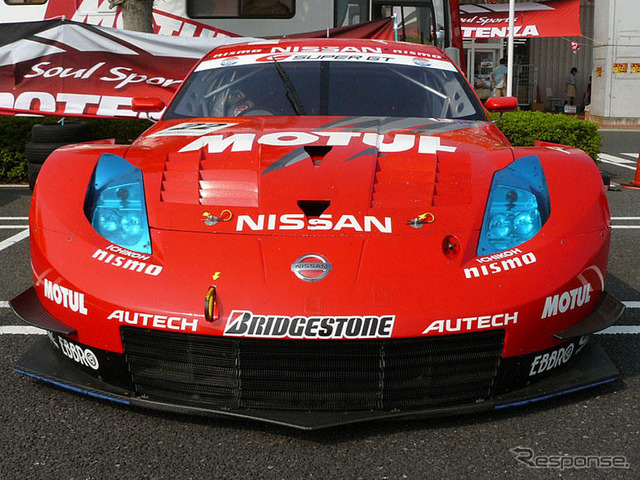 NISMOフェア…MOTUL AUTECH Zの車内を見た