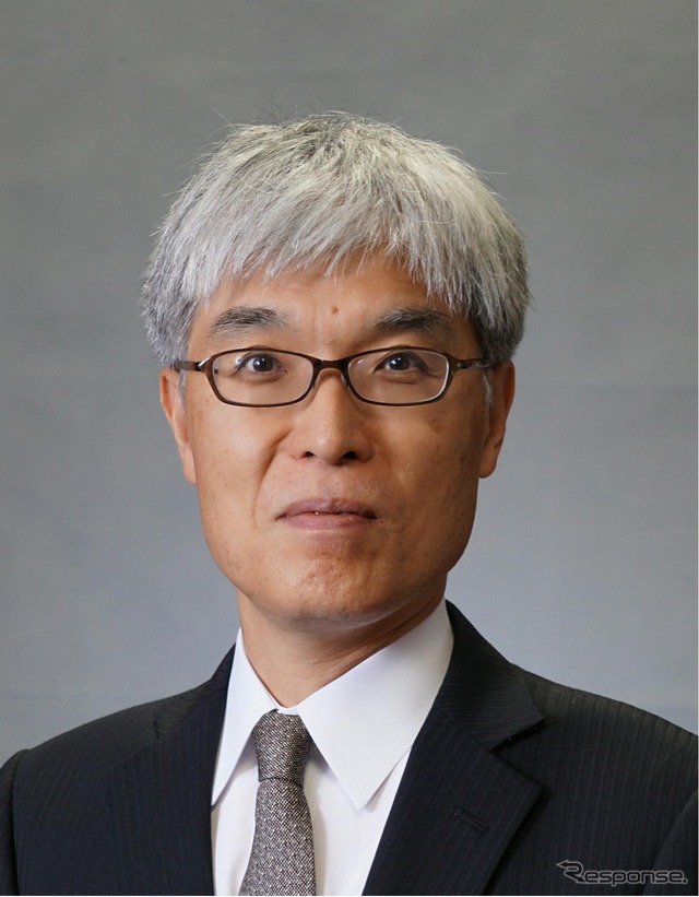 藤井直樹氏は、自動車局長から鉄道局長に。