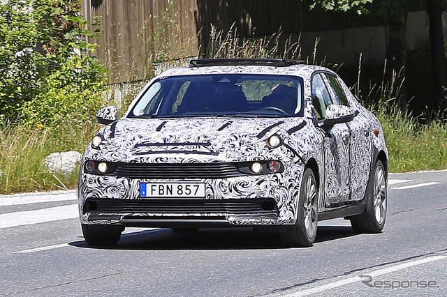 LYNK&CO 03 開発車両 スクープ写真