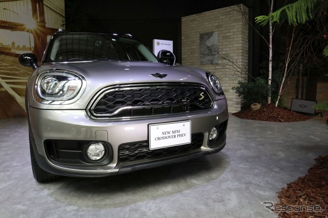 MINI Cooper SE Crossover ALL4発表会