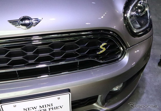 MINI Cooper SE Crossover ALL4発表会