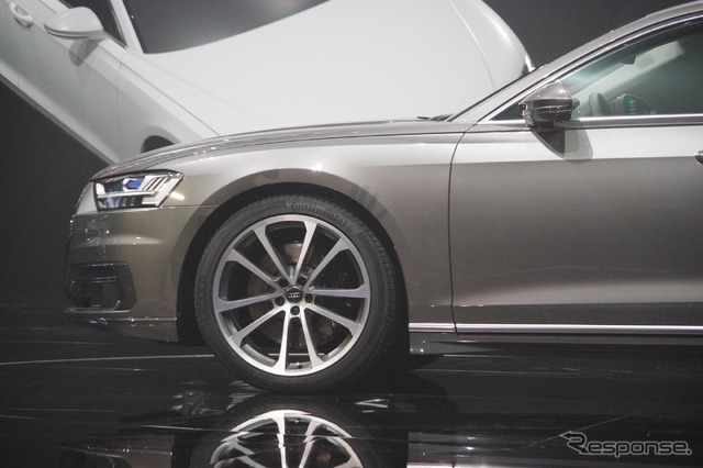 アウディ A8 新型(アウディサミット)