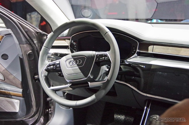アウディ A8 新型(アウディサミット)