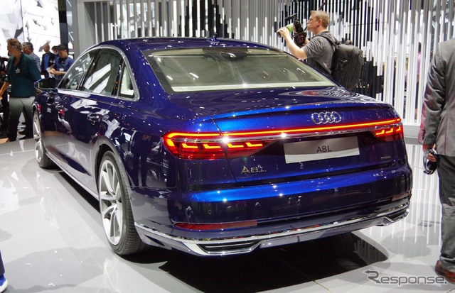 アウディ A8 新型(アウディサミット)