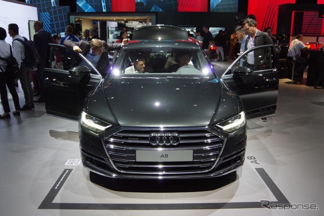 アウディ A8 新型(アウディサミット)
