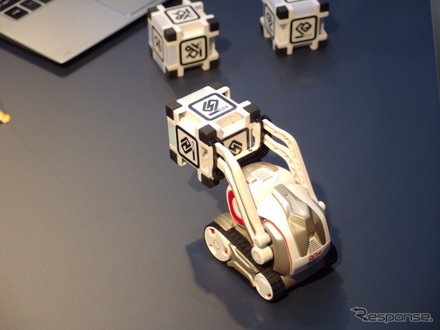 COZMO(コズモ)